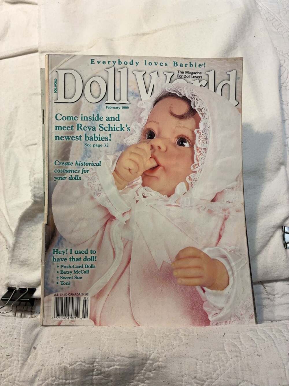 Lot of 8 Vintage Doll World Magazines 1997-1999
